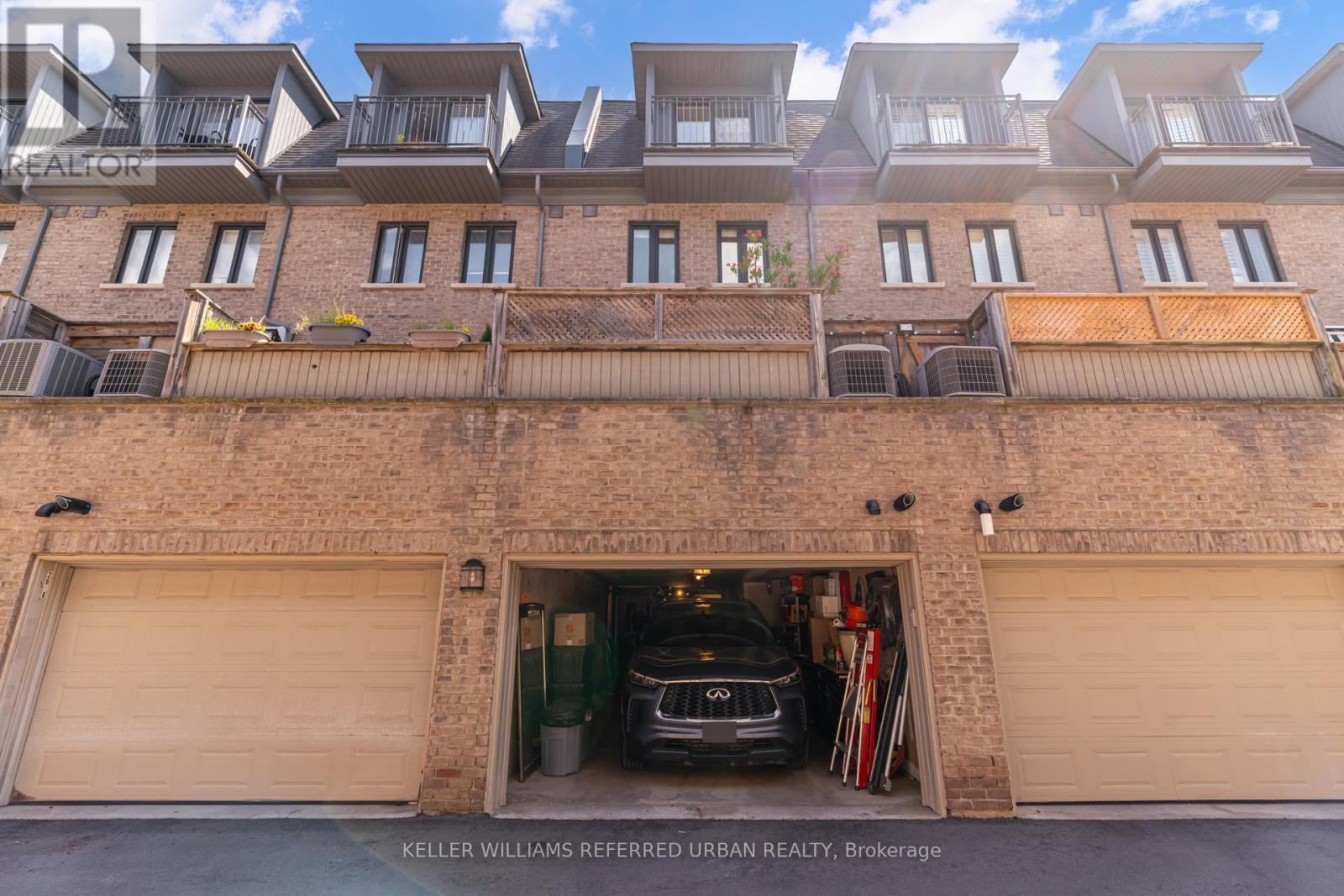 Photo 32 of 270 A Bering Avenue, Toronto ON