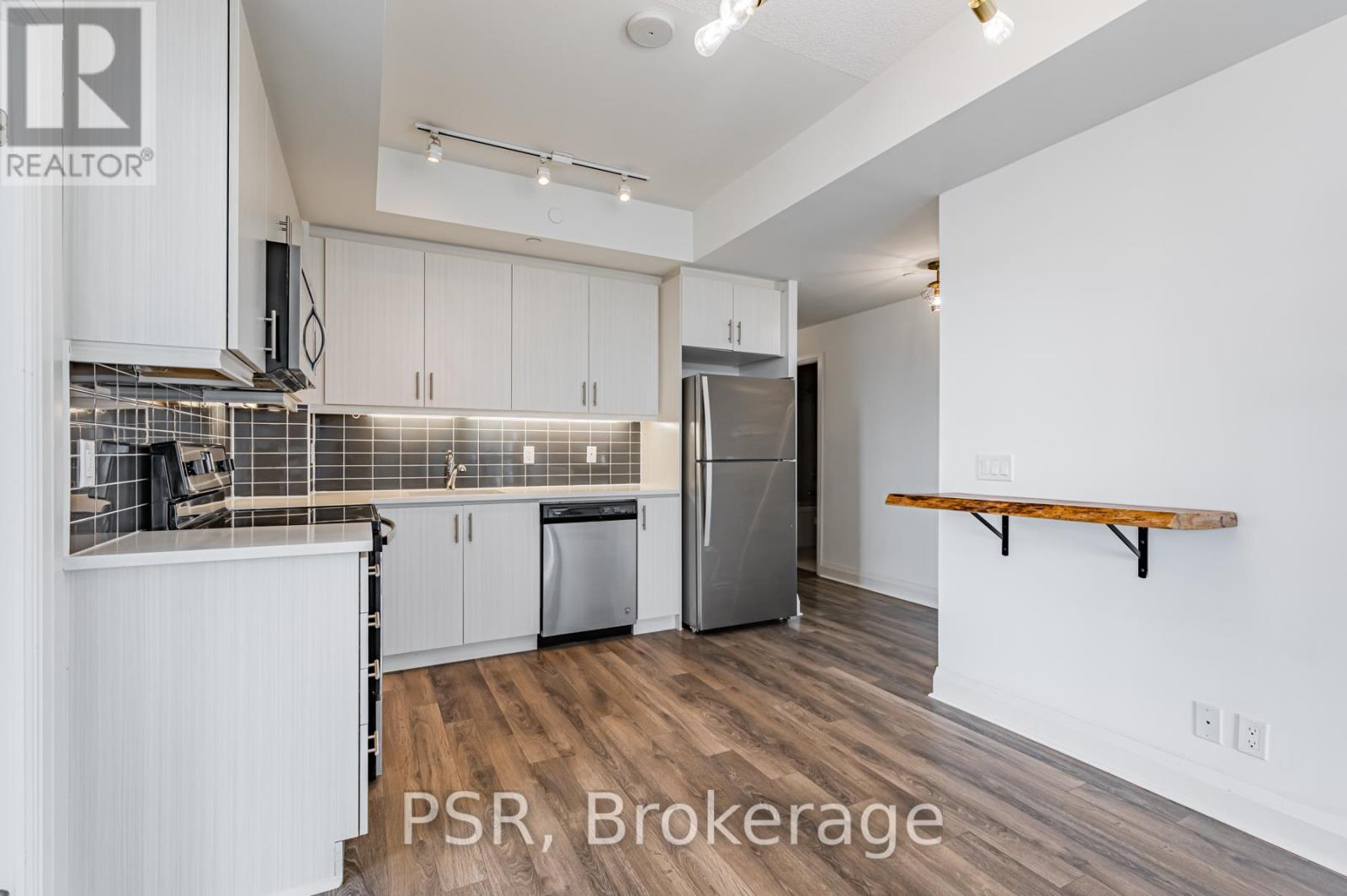 Photo 3 of 812 17 Zorra Street, Toronto ON