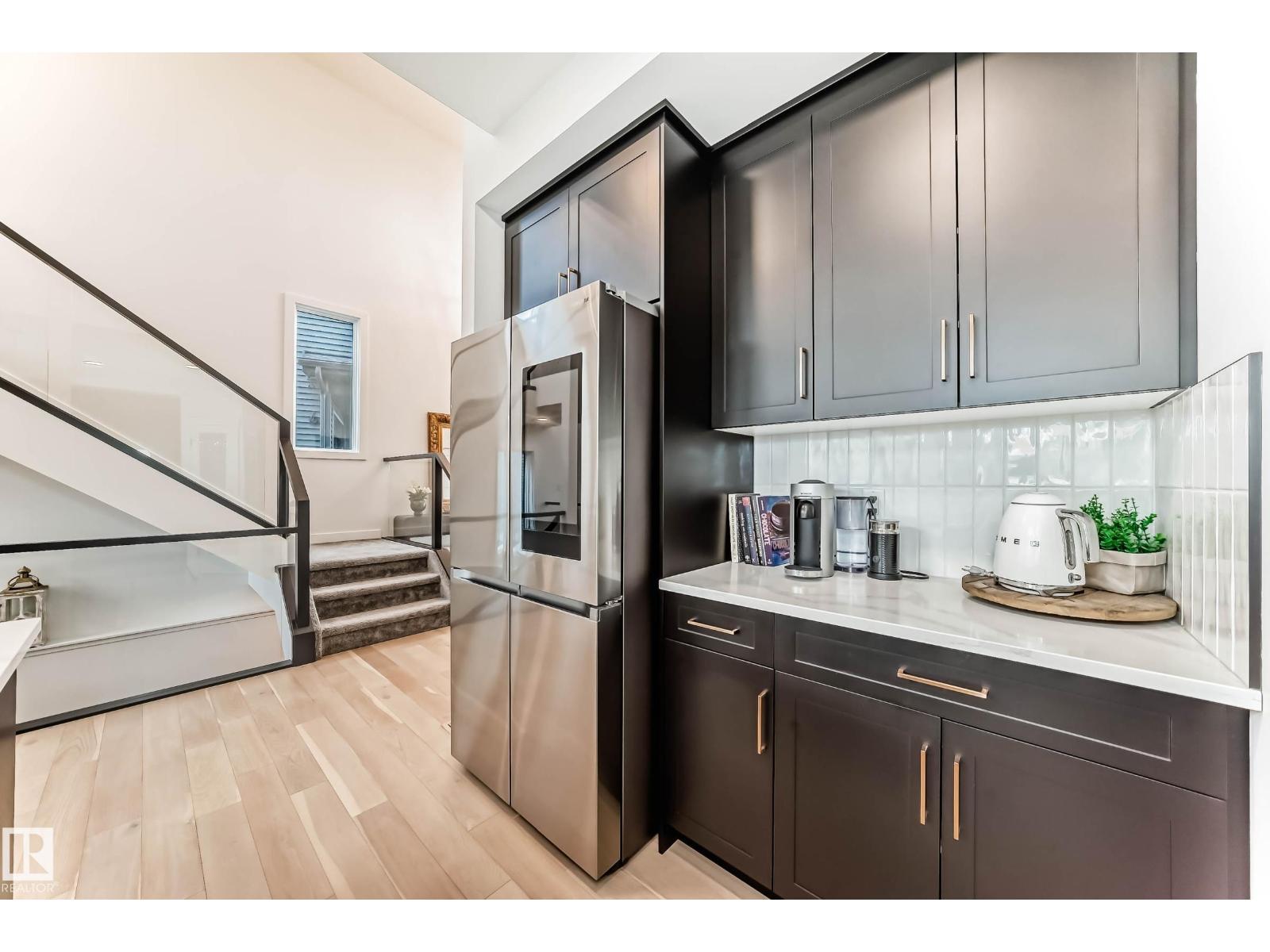 Photo 9 of 2648 208 St Nw, Edmonton AB