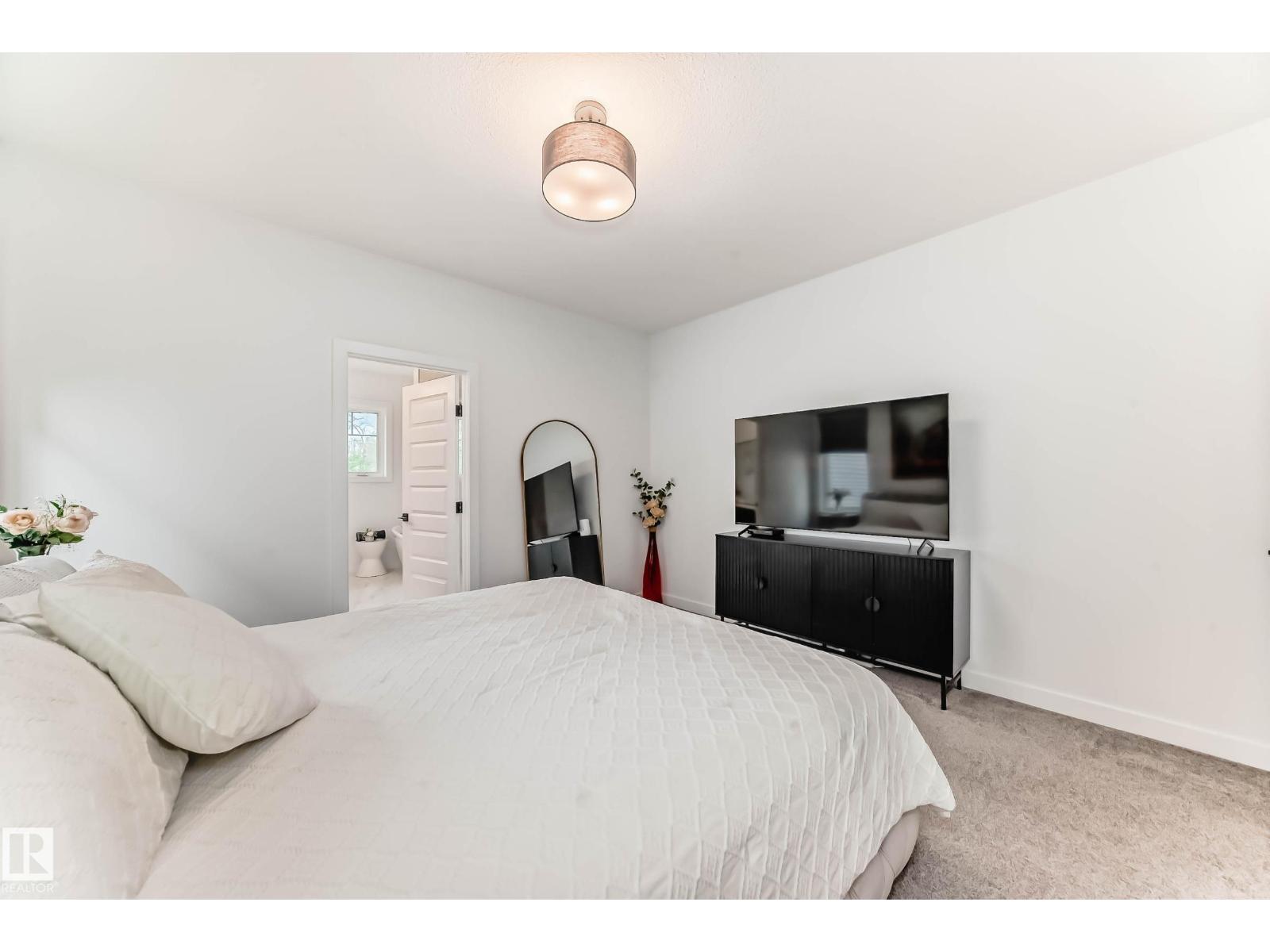 Photo 26 of 2648 208 St Nw, Edmonton AB