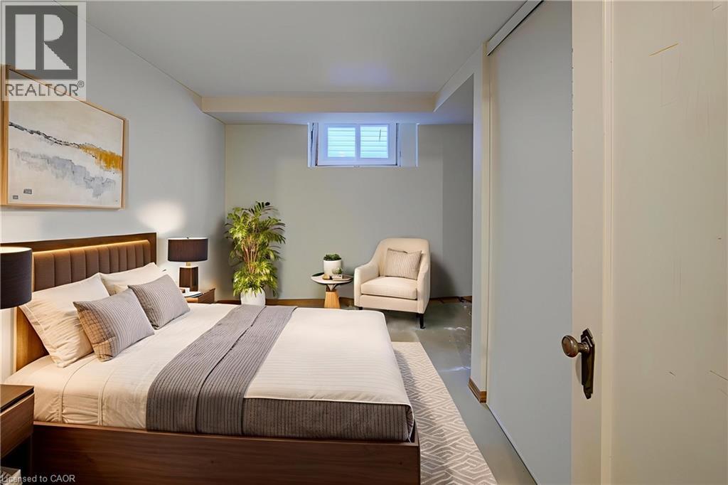 Photo 20 of 99 Gildner Street, Kitchener ON