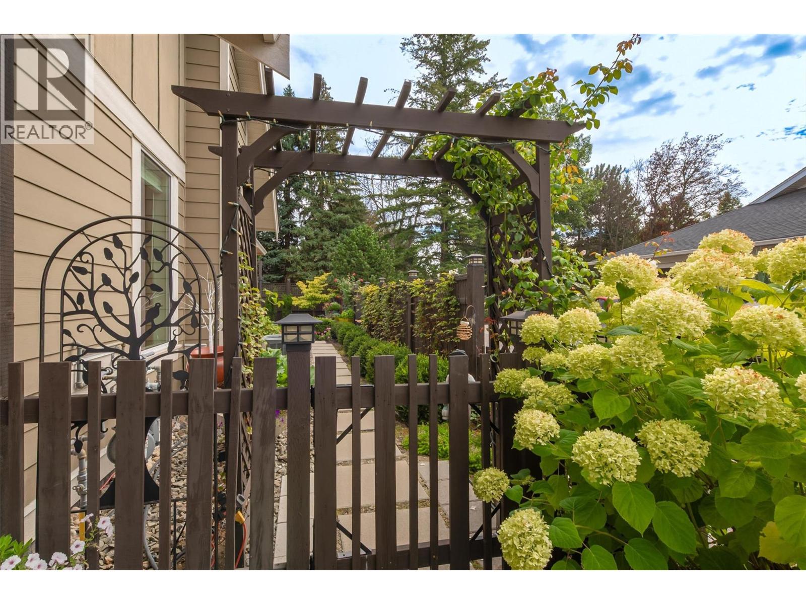 62 1960 KLO Road, Kelowna