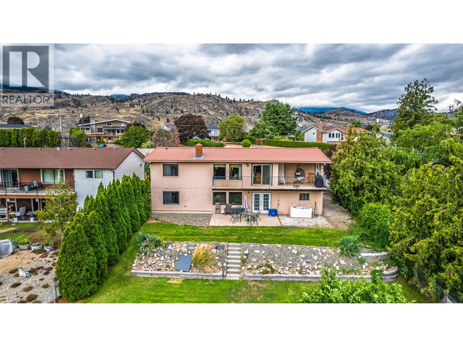  6563 Mountainview Drive, Oliver