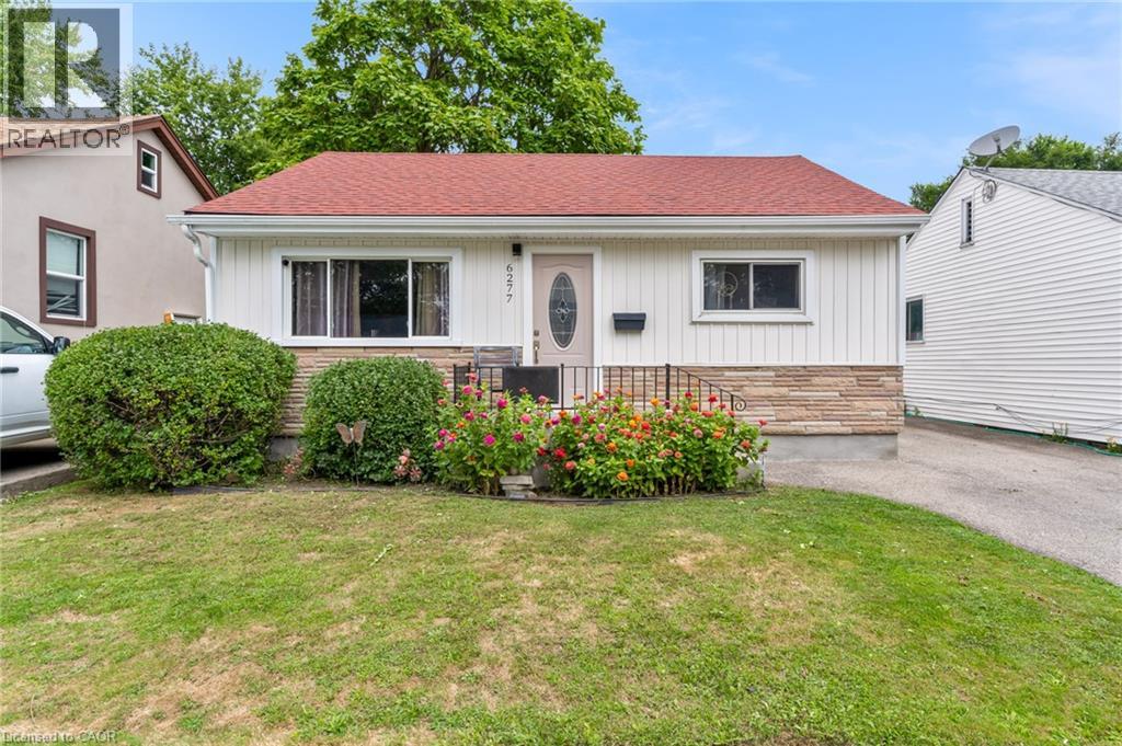 Photo 1 of 6277 Skinner Street, Niagara Falls ON