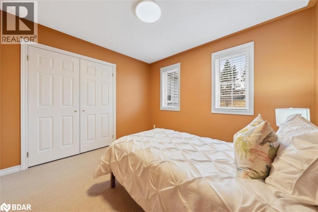 Photo 32 of 20 Mcfadden Drive, Hillsdale ON