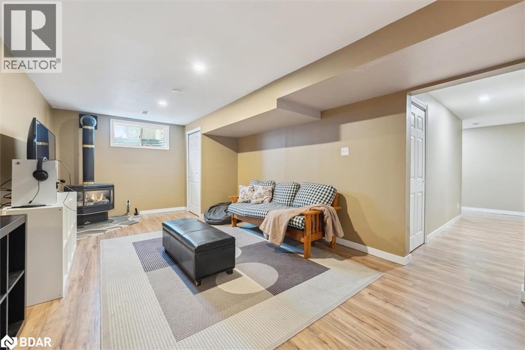 Photo 34 of 20 Mcfadden Drive, Hillsdale ON