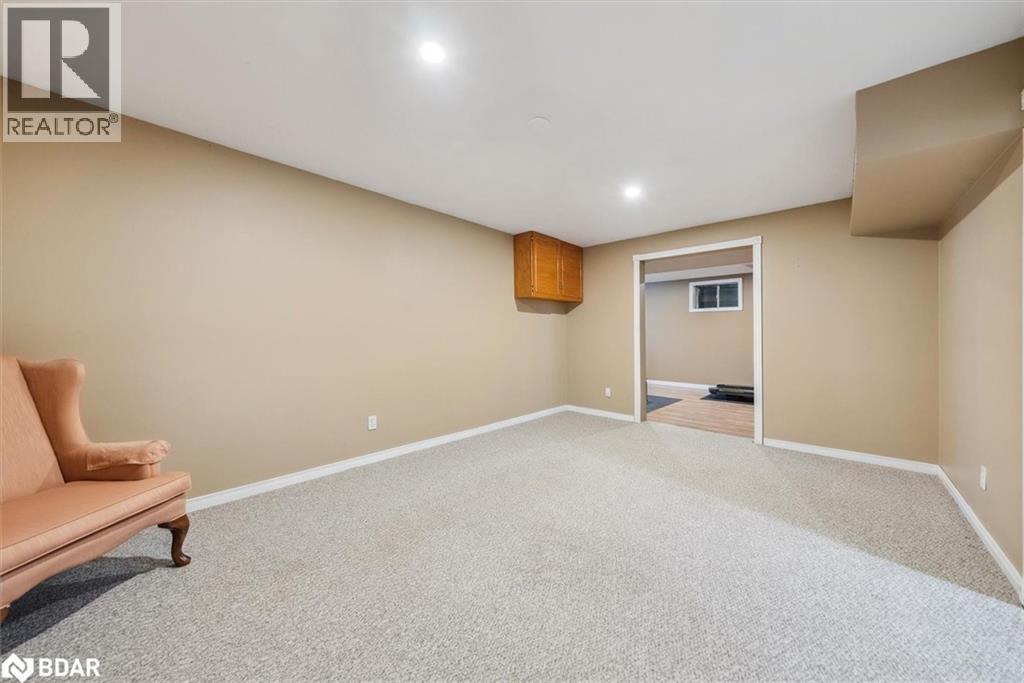 Photo 35 of 20 Mcfadden Drive, Hillsdale ON