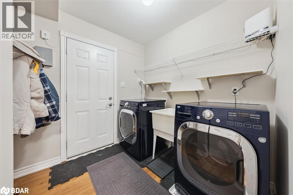 Photo 37 of 20 Mcfadden Drive, Hillsdale ON