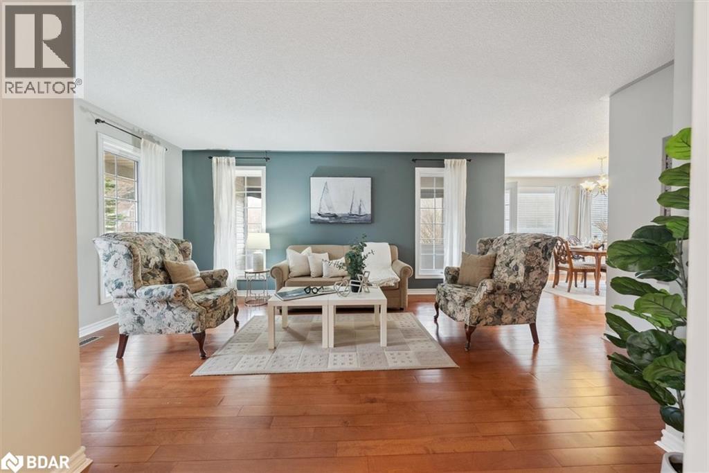 Photo 9 of 20 Mcfadden Drive, Hillsdale ON