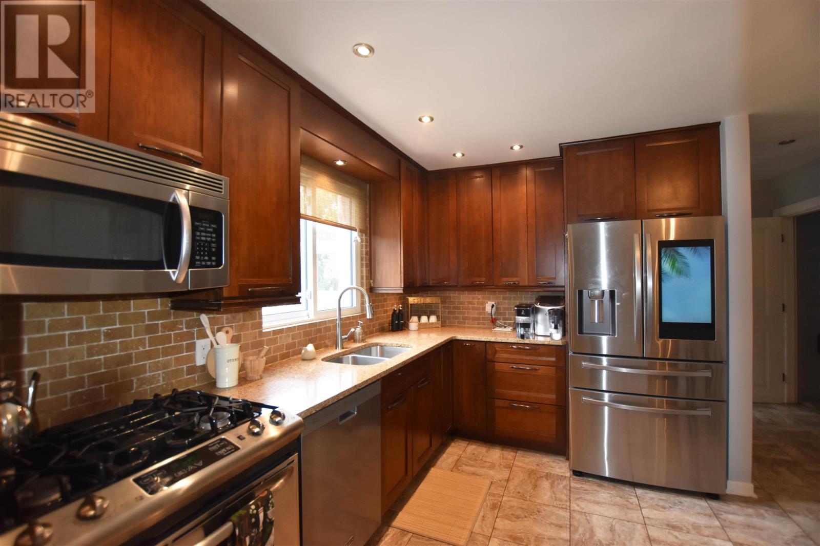 Photo 19 of 123 Palace Dr, Sault Ste Marie ON