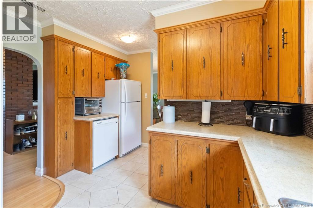 Photo 16 of 33 Ellerdale Avenue, Moncton NB