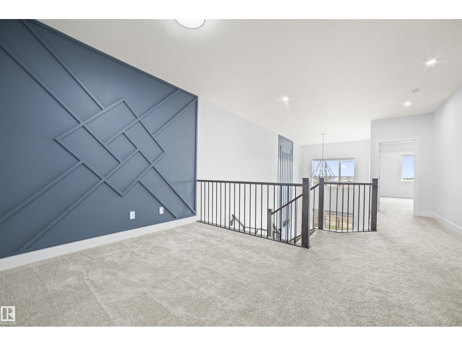 Photo 40 of 16819 47 St Nw, Edmonton AB