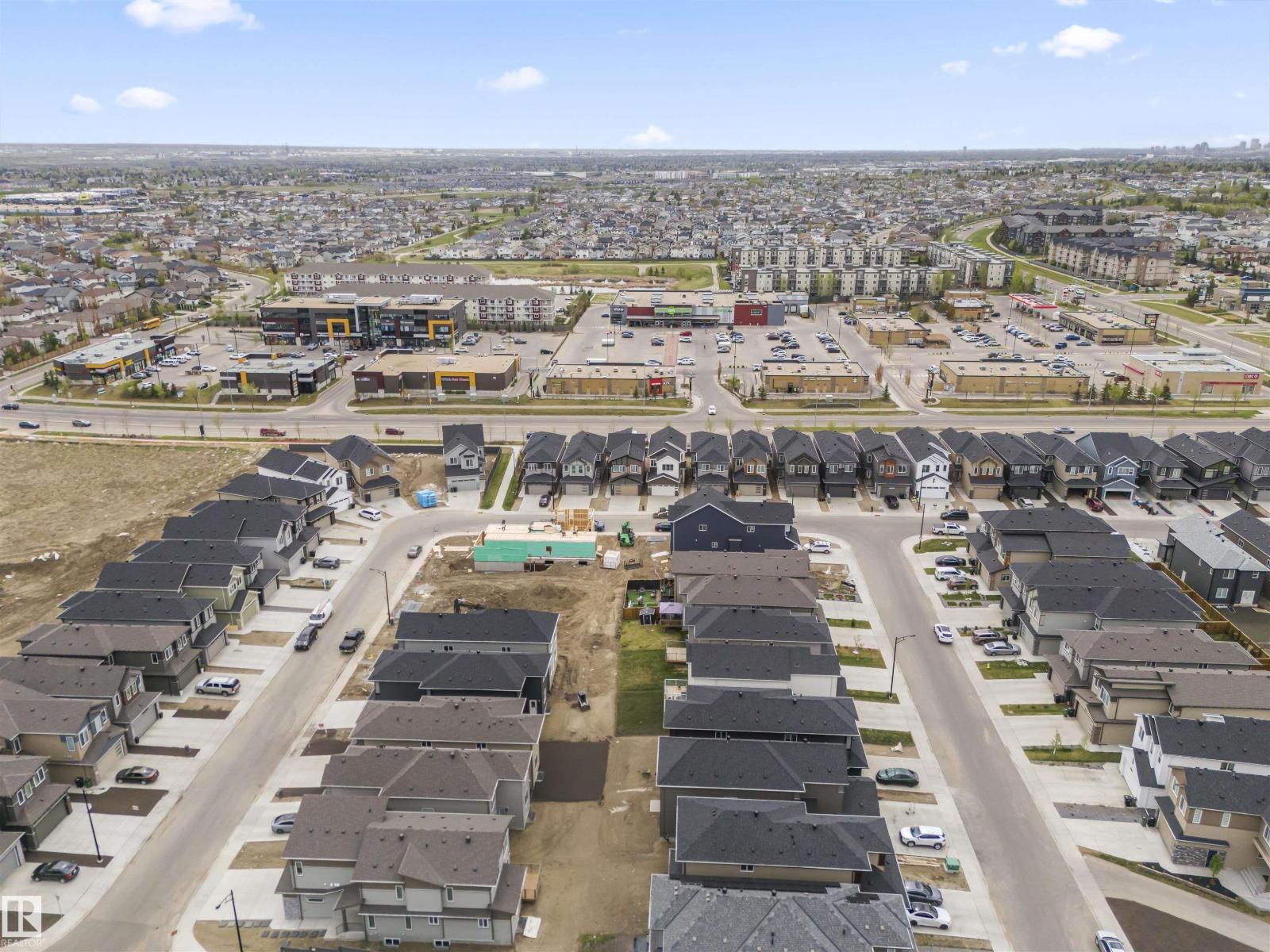 Photo 6 of 16819 47 St Nw, Edmonton AB