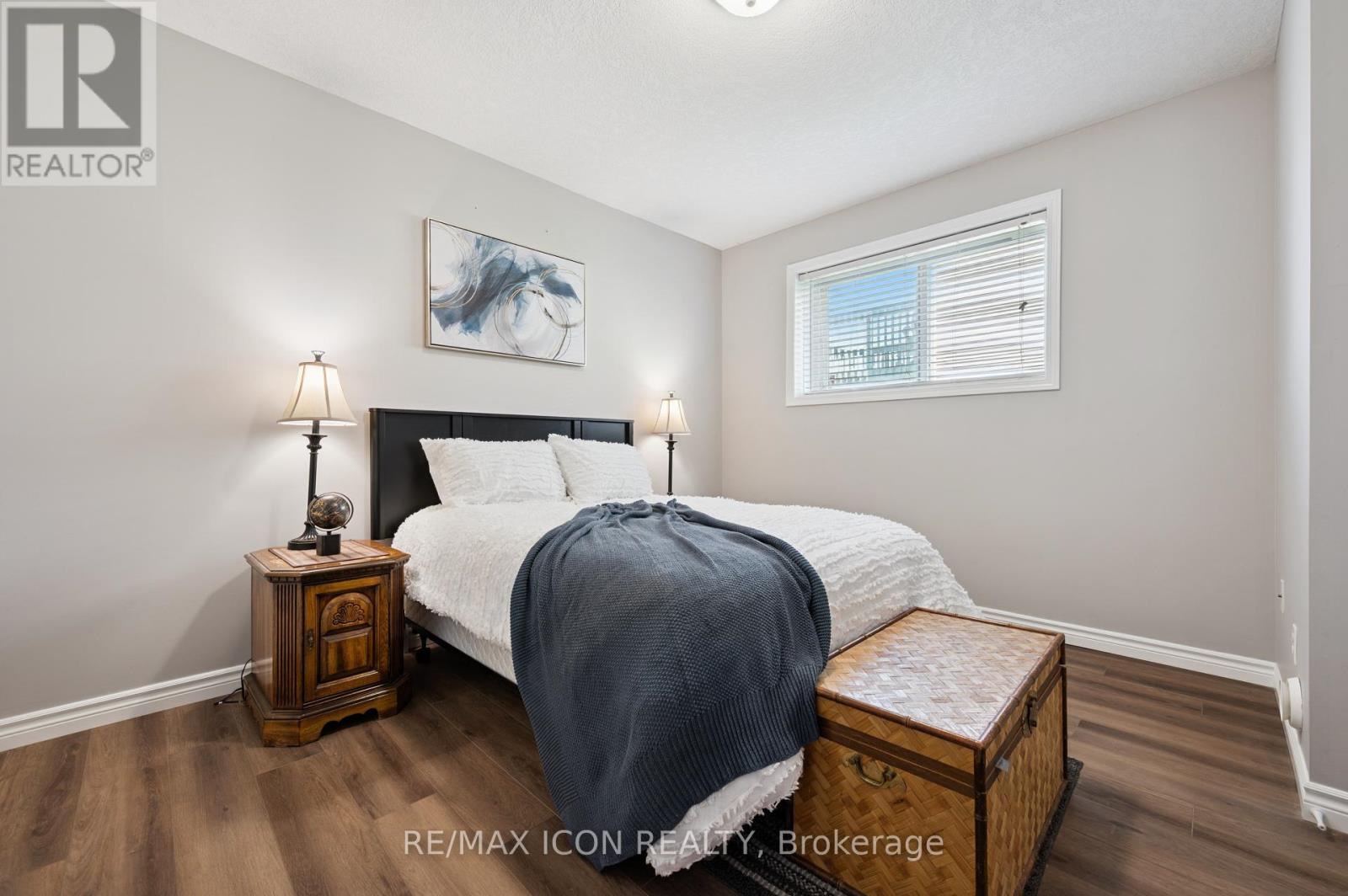 Photo 1 of 9 D 50 Howe Drive, Kitchener ON