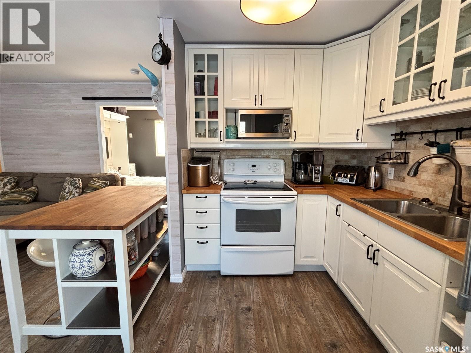 Photo 10 of 508 Bear Road, Bjorkdale Rm No 426 SK