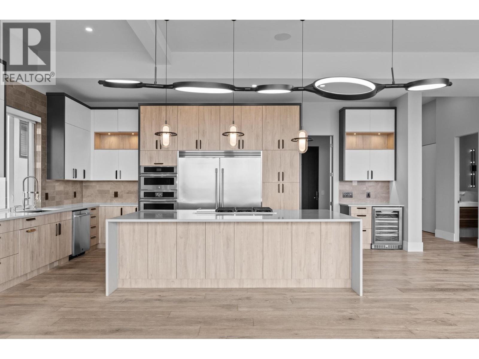  1240 Ponds Avenue, Kelowna