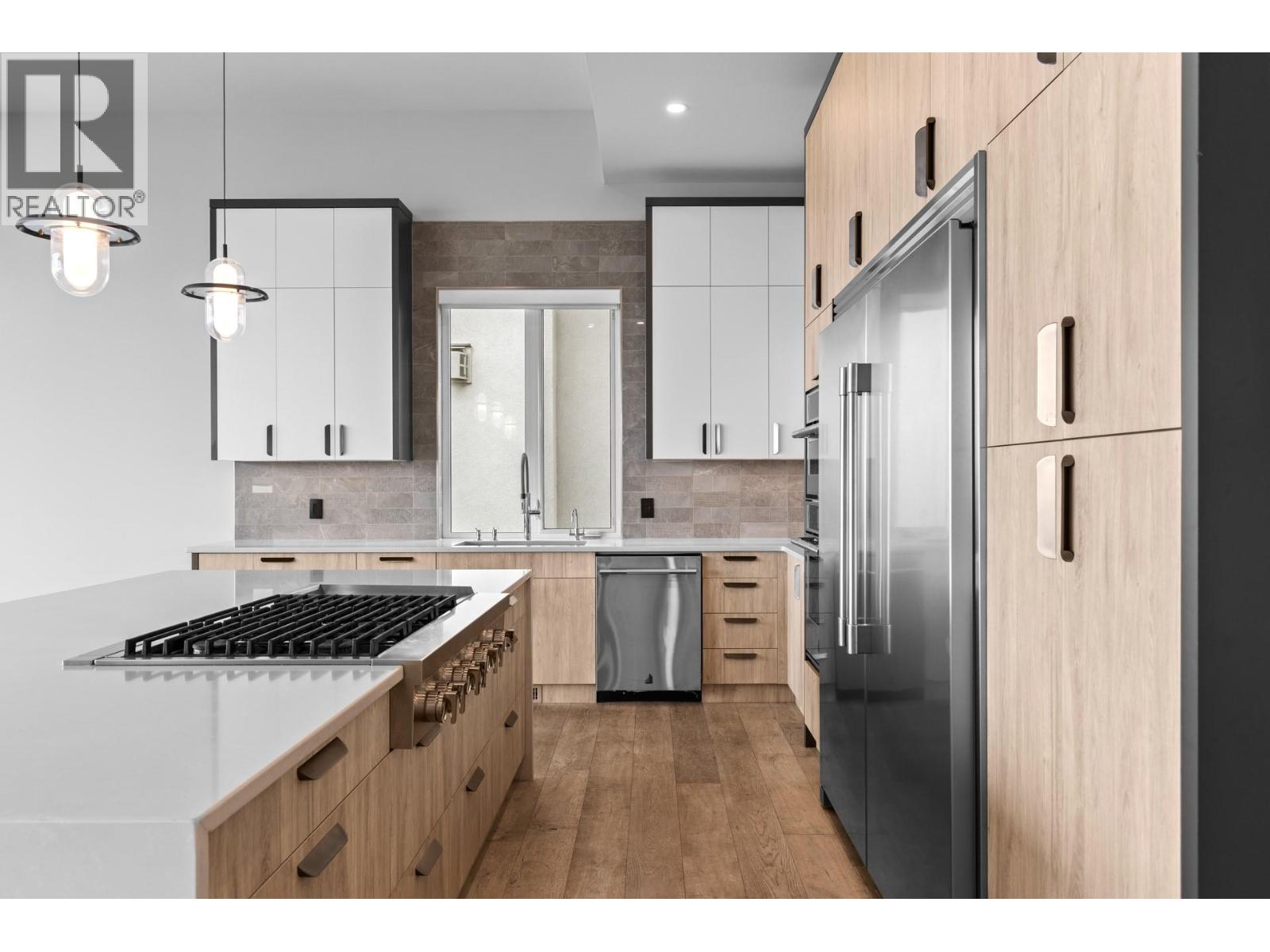  1240 Ponds Avenue, Kelowna