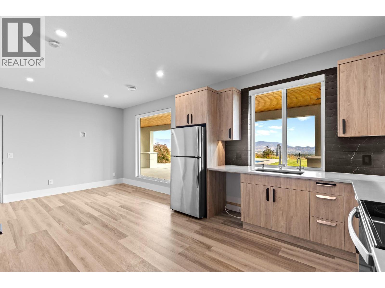  1240 Ponds Avenue, Kelowna