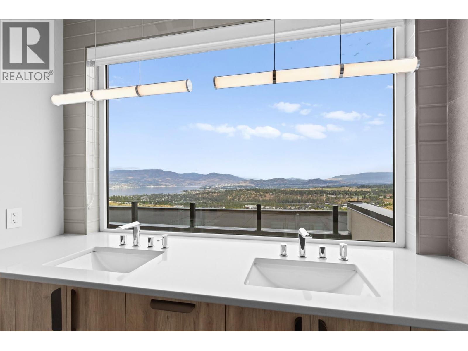  1240 Ponds Avenue, Kelowna