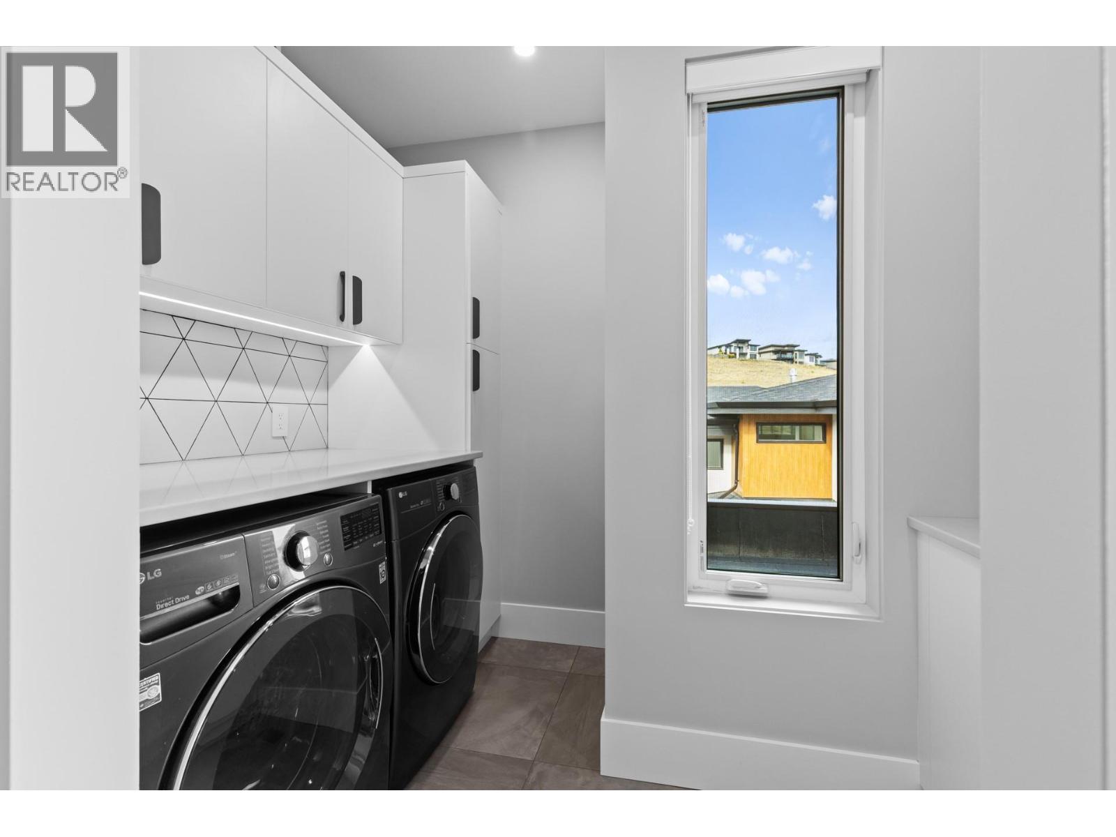  1240 Ponds Avenue, Kelowna