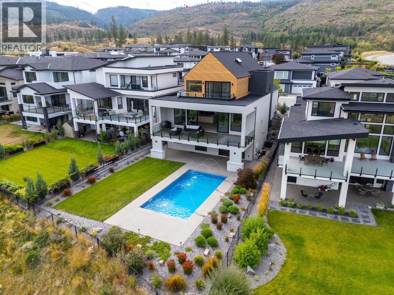  1240 Ponds Avenue, Kelowna