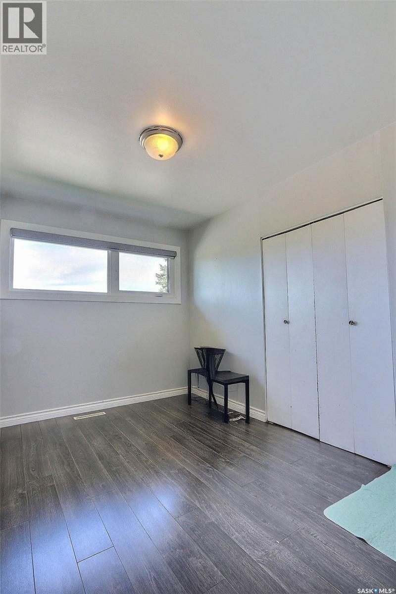 Photo 7 of 429 23rd Street W, Prince Albert SK
