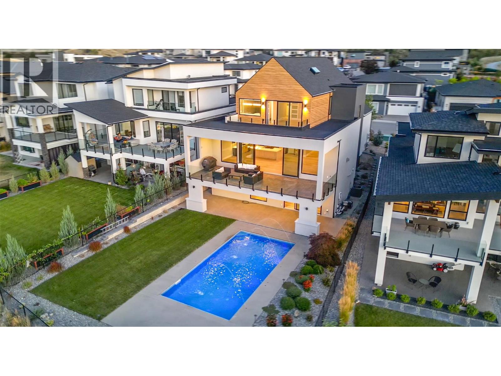  1240 Ponds Avenue, Kelowna