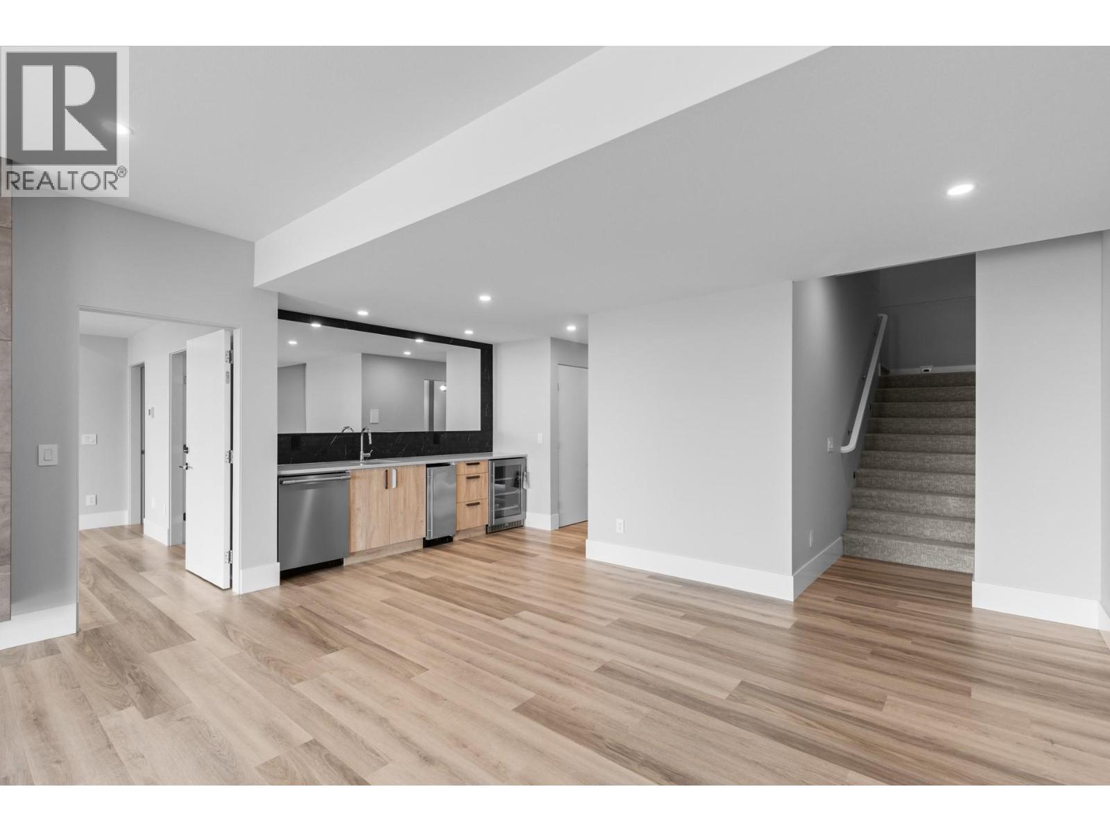  1240 Ponds Avenue, Kelowna