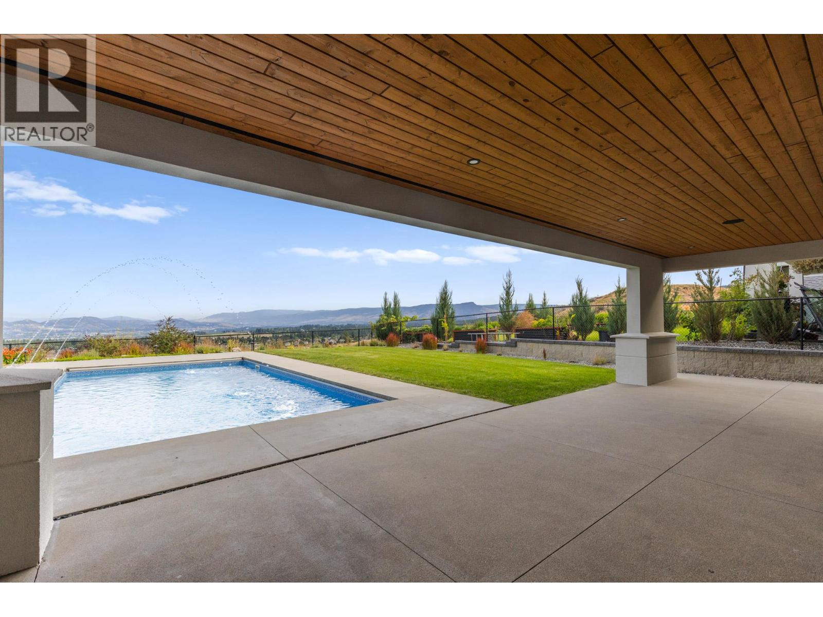  1240 Ponds Avenue, Kelowna