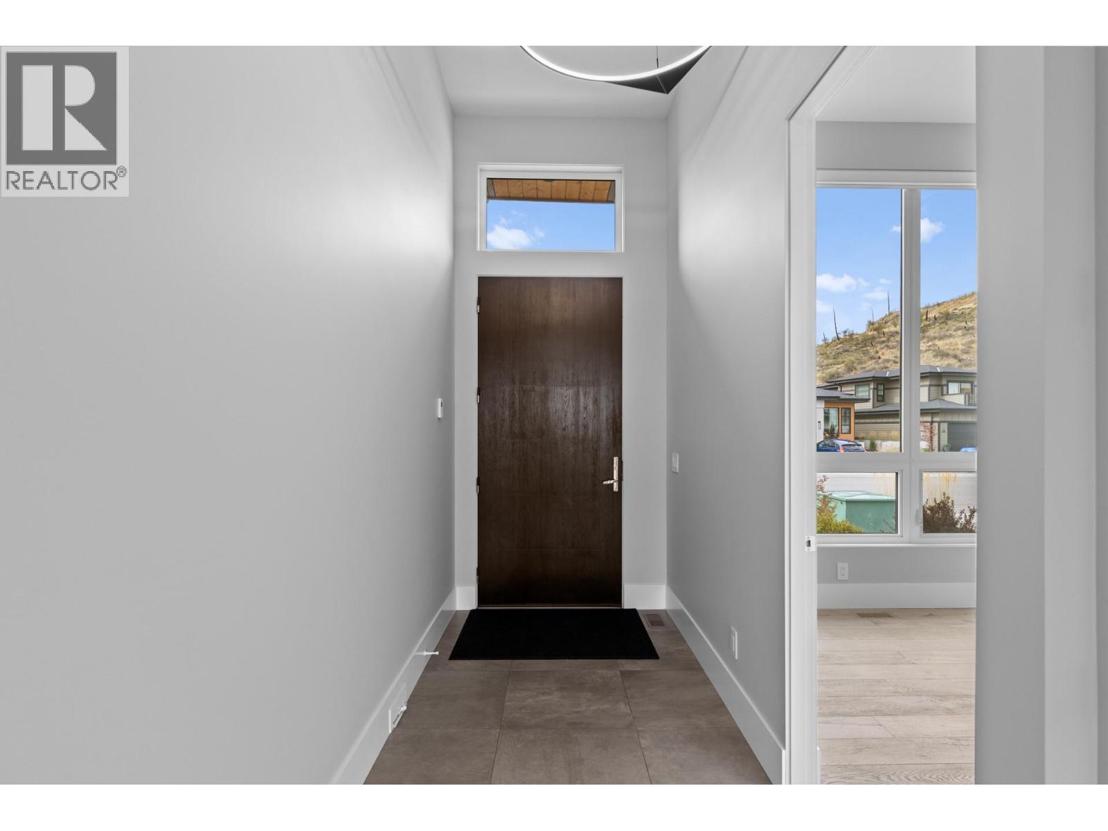  1240 Ponds Avenue, Kelowna