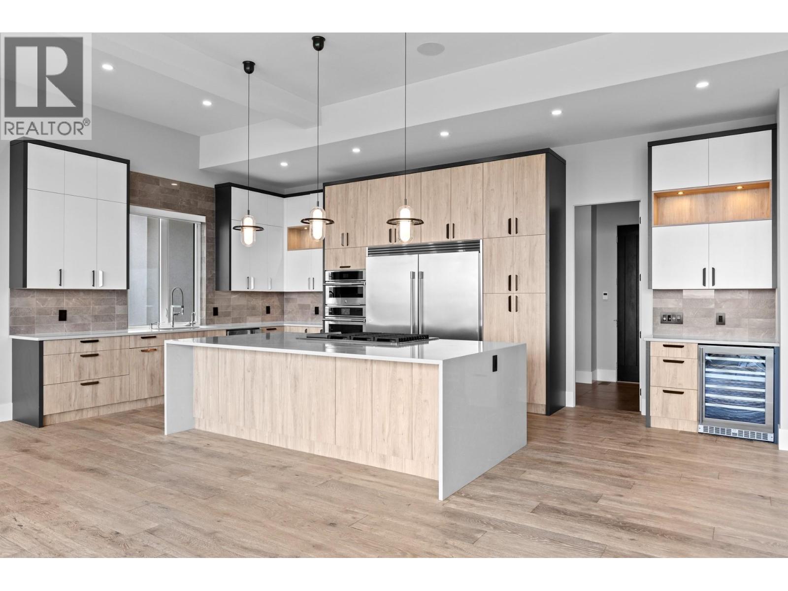  1240 Ponds Avenue, Kelowna
