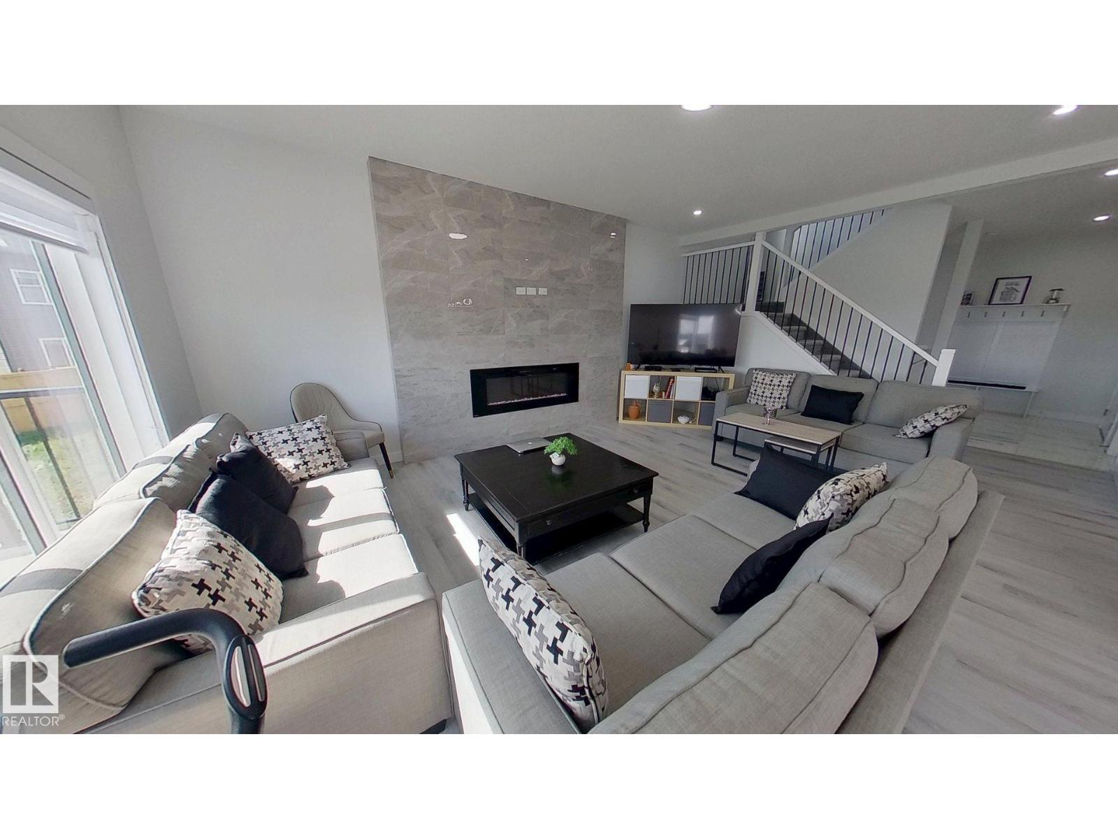 4509 170A AV NW, Edmonton