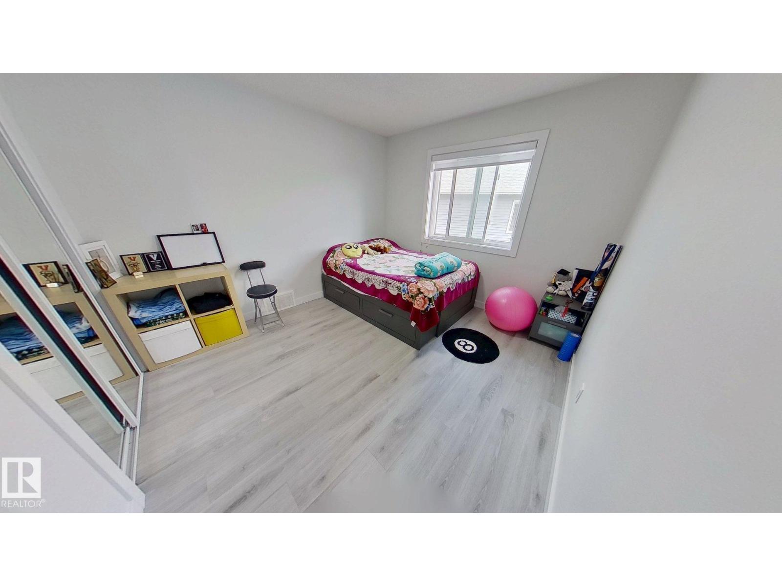 4509 170A AV NW, Edmonton