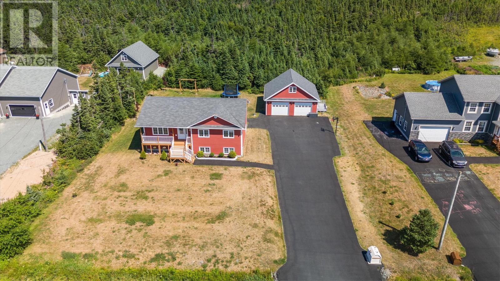 Photo 2 of 18 Admirals Grove Road, Flatrock NL