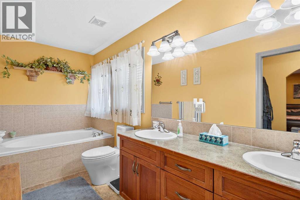 Photo 23 of 125 Copeland Close, Langdon AB