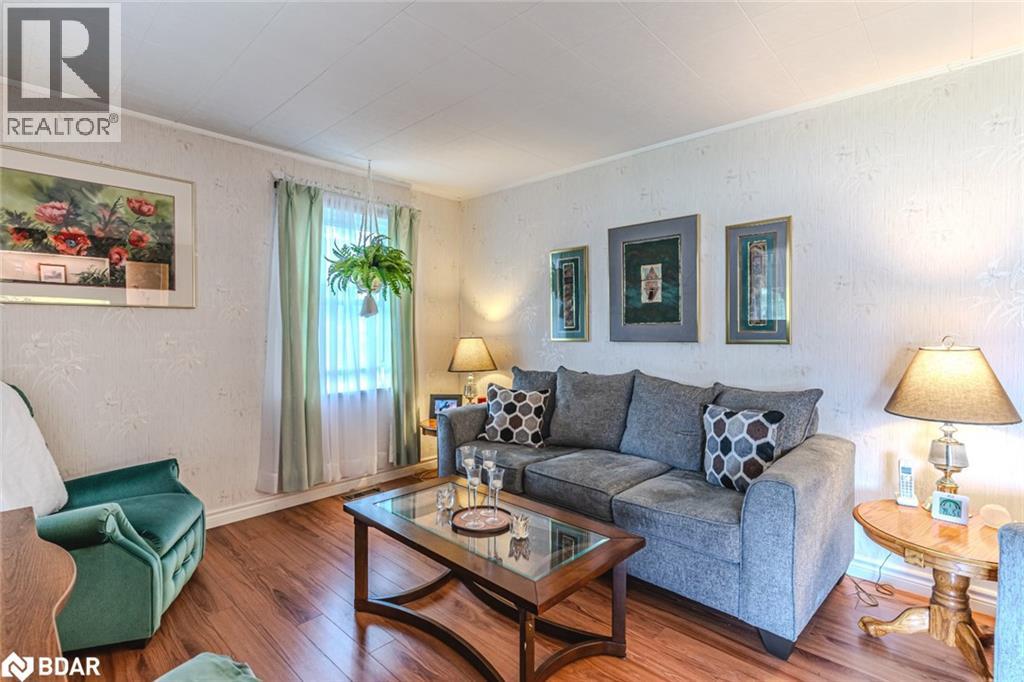 Photo 3 of 104 Moberly Street, Collingwood ON