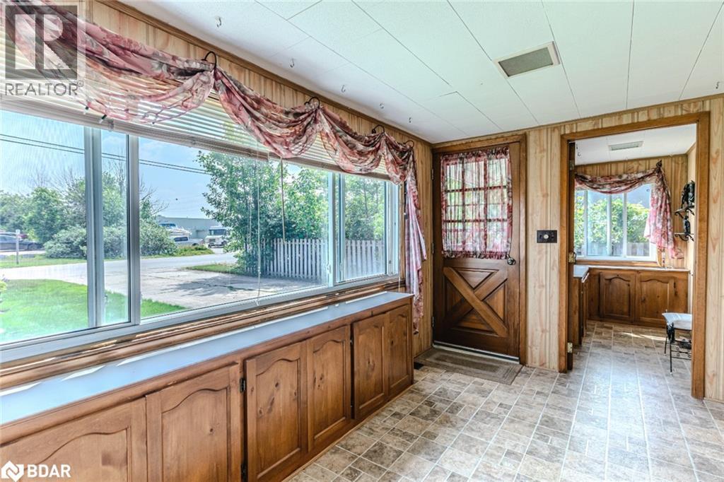 Photo 6 of 104 Moberly Street, Collingwood ON