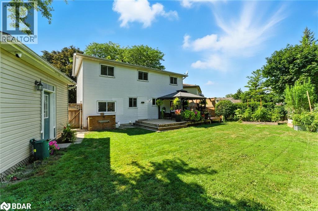 Photo 12 of 778 Byng Court, Milton ON