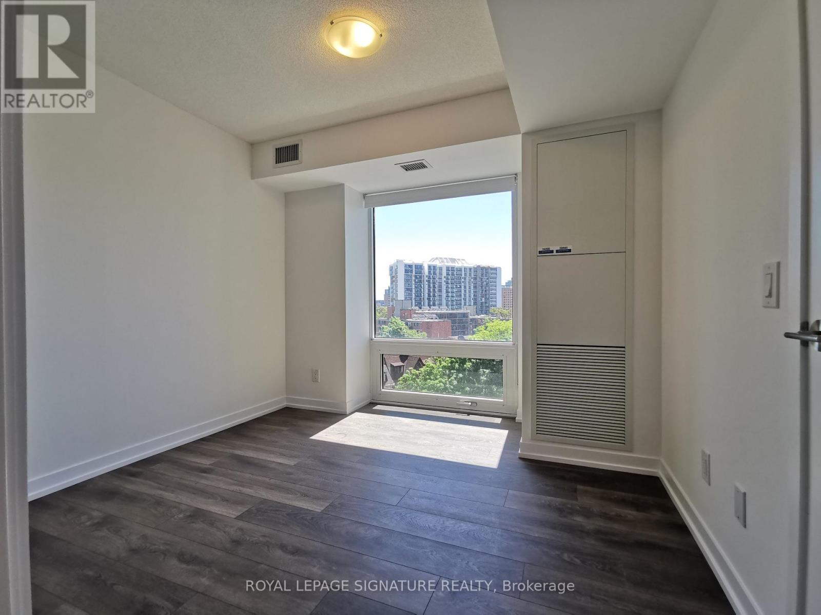 Photo 1 of 812 219 Dundas Street E, Toronto ON