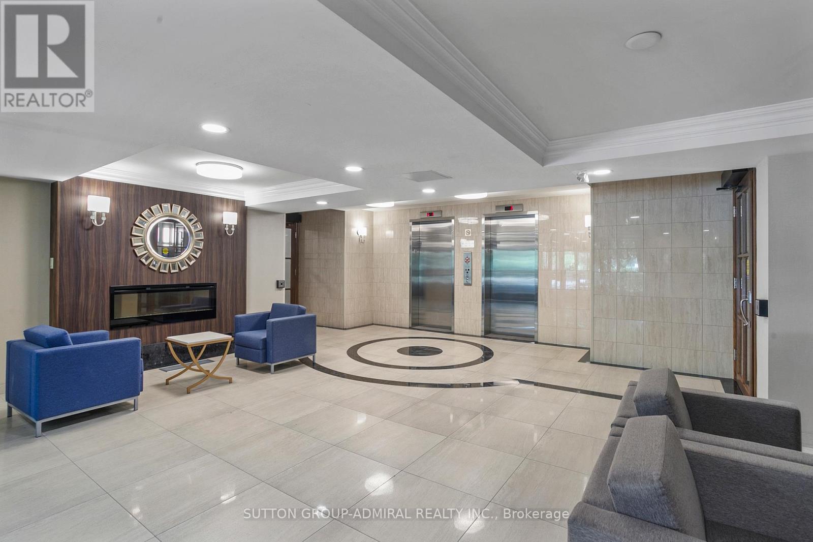 Photo 3 of 402 245 The Donway West, Toronto ON