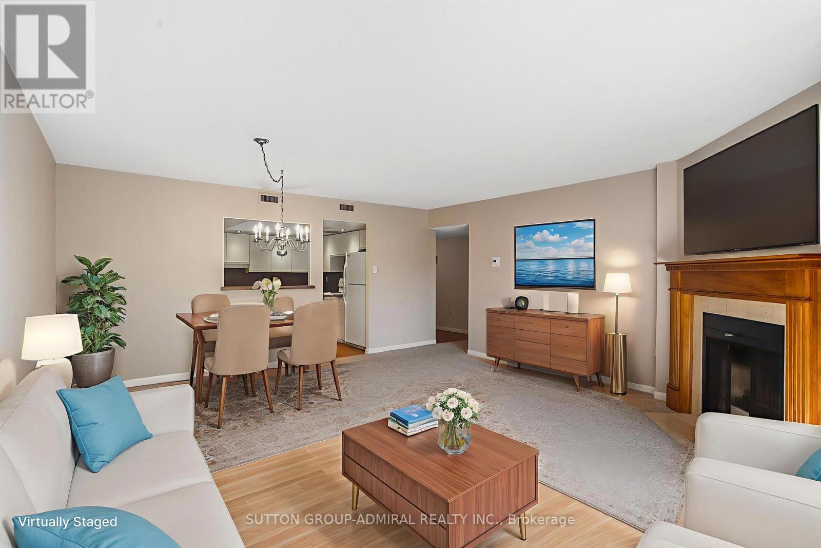 Photo 5 of 402 245 The Donway West, Toronto ON