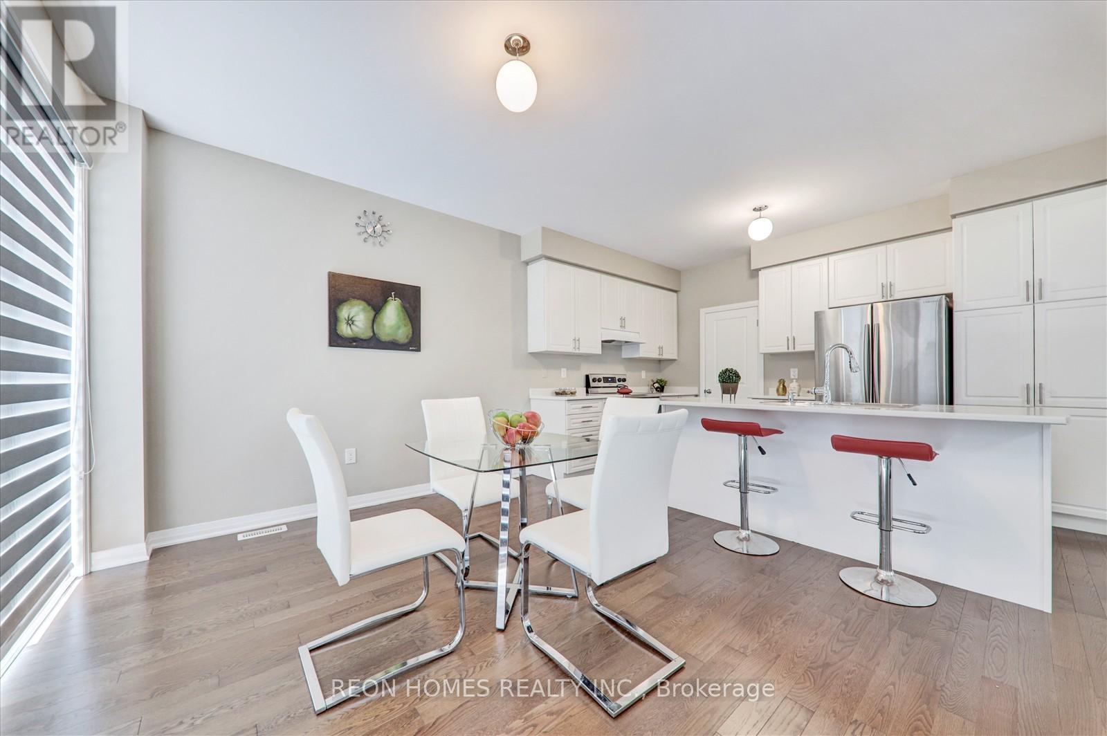 Photo 13 of 38 Crows Nest Lane, Clarington ON