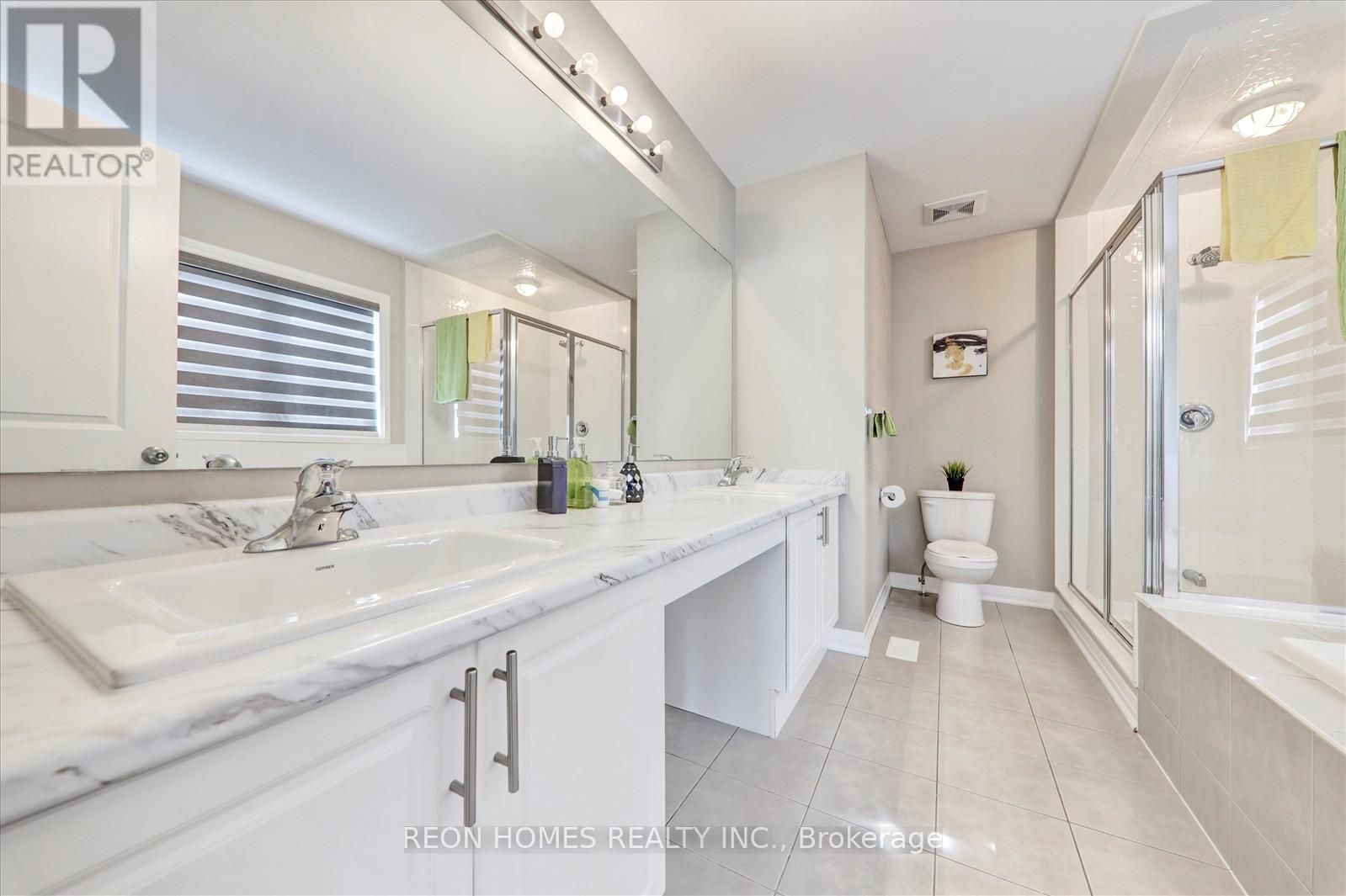 Photo 23 of 38 Crows Nest Lane, Clarington ON