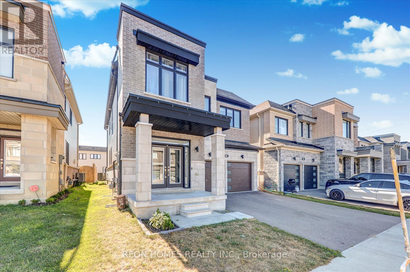 Photo 3 of 38 Crows Nest Lane, Clarington ON