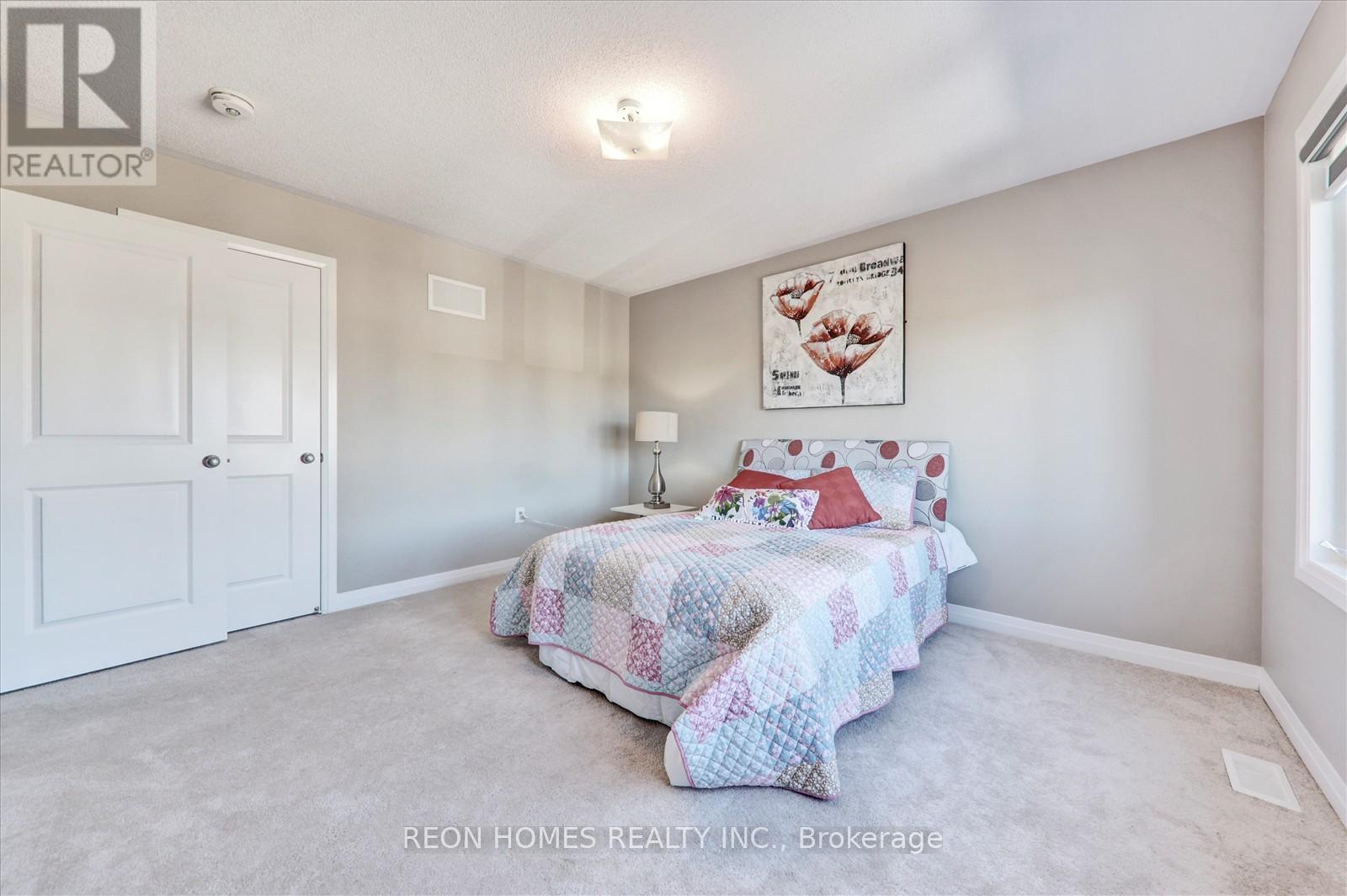 Photo 30 of 38 Crows Nest Lane, Clarington ON