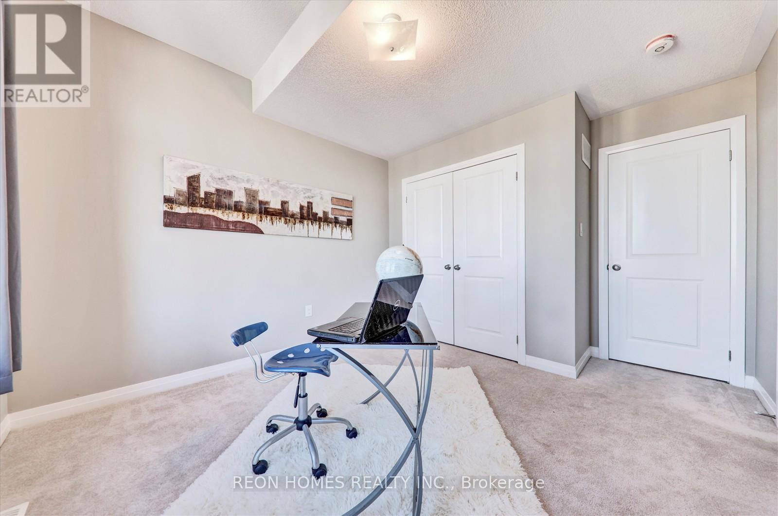 Photo 35 of 38 Crows Nest Lane, Clarington ON