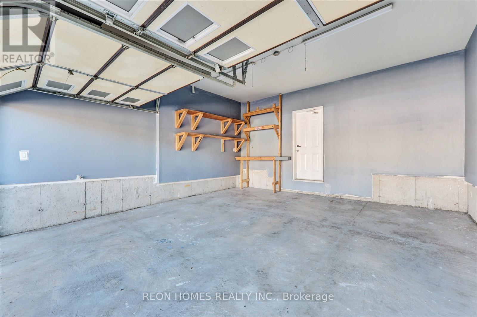 Photo 37 of 38 Crows Nest Lane, Clarington ON