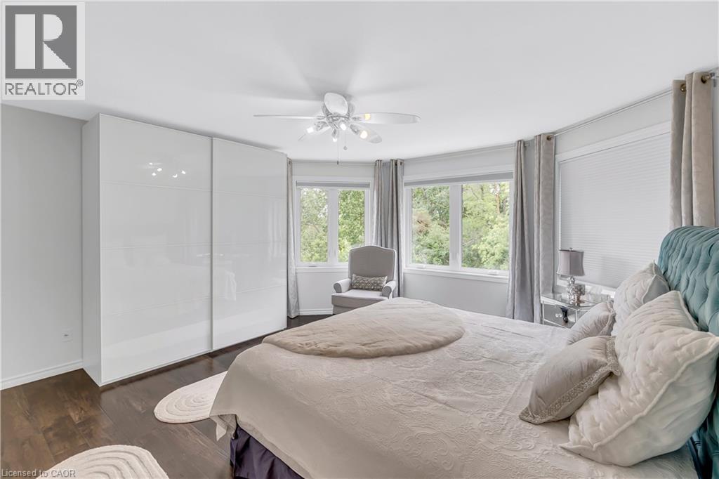 Photo 21 of 107 Chandos Drive, Kitchener ON