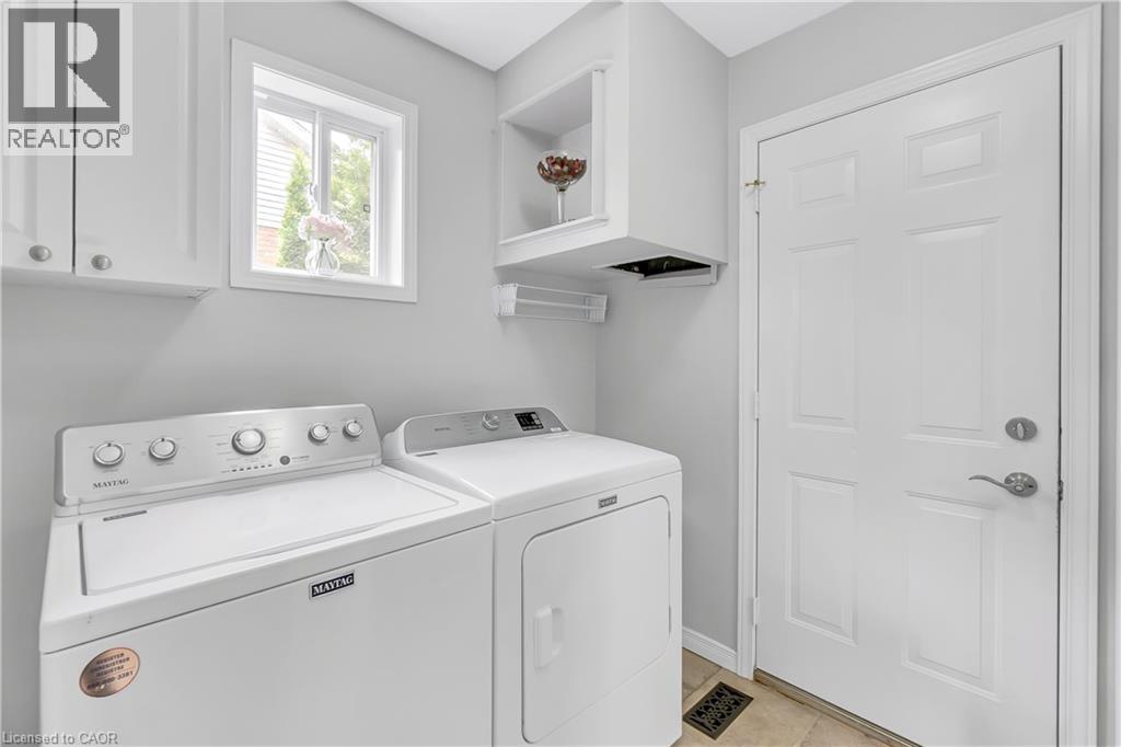 Photo 38 of 107 Chandos Drive, Kitchener ON