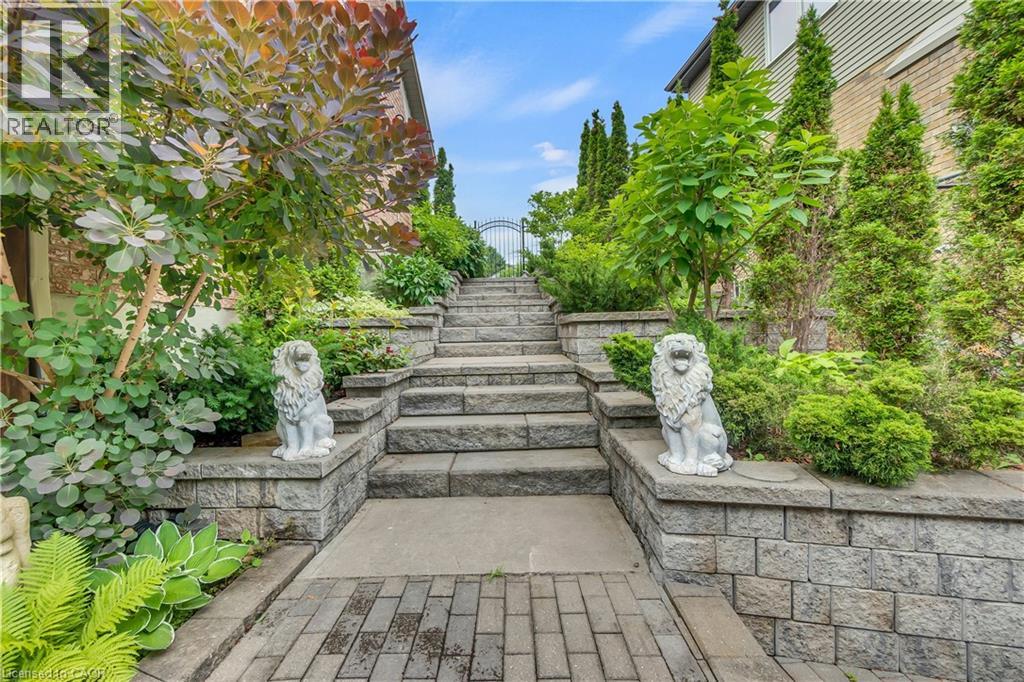 Photo 43 of 107 Chandos Drive, Kitchener ON